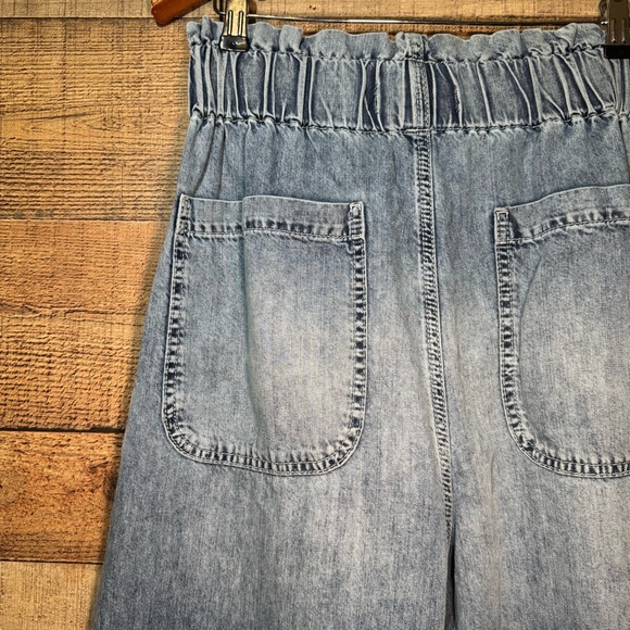 Free People Paradise Denim Pull On Wide Leg Jeans Light Blue size Medium - Picture 6 of 12